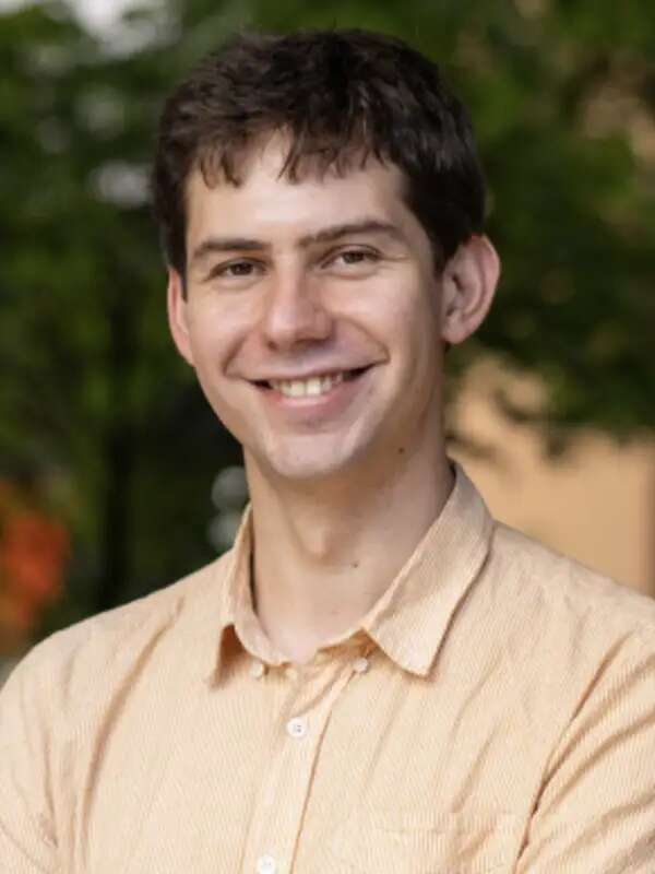 Photo of Prof. Semon Rezchikov